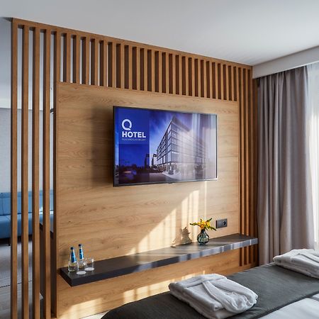 Q Hotel Plus Wroclaw Bielany Bielany Wrocławskie Kültér fotó
