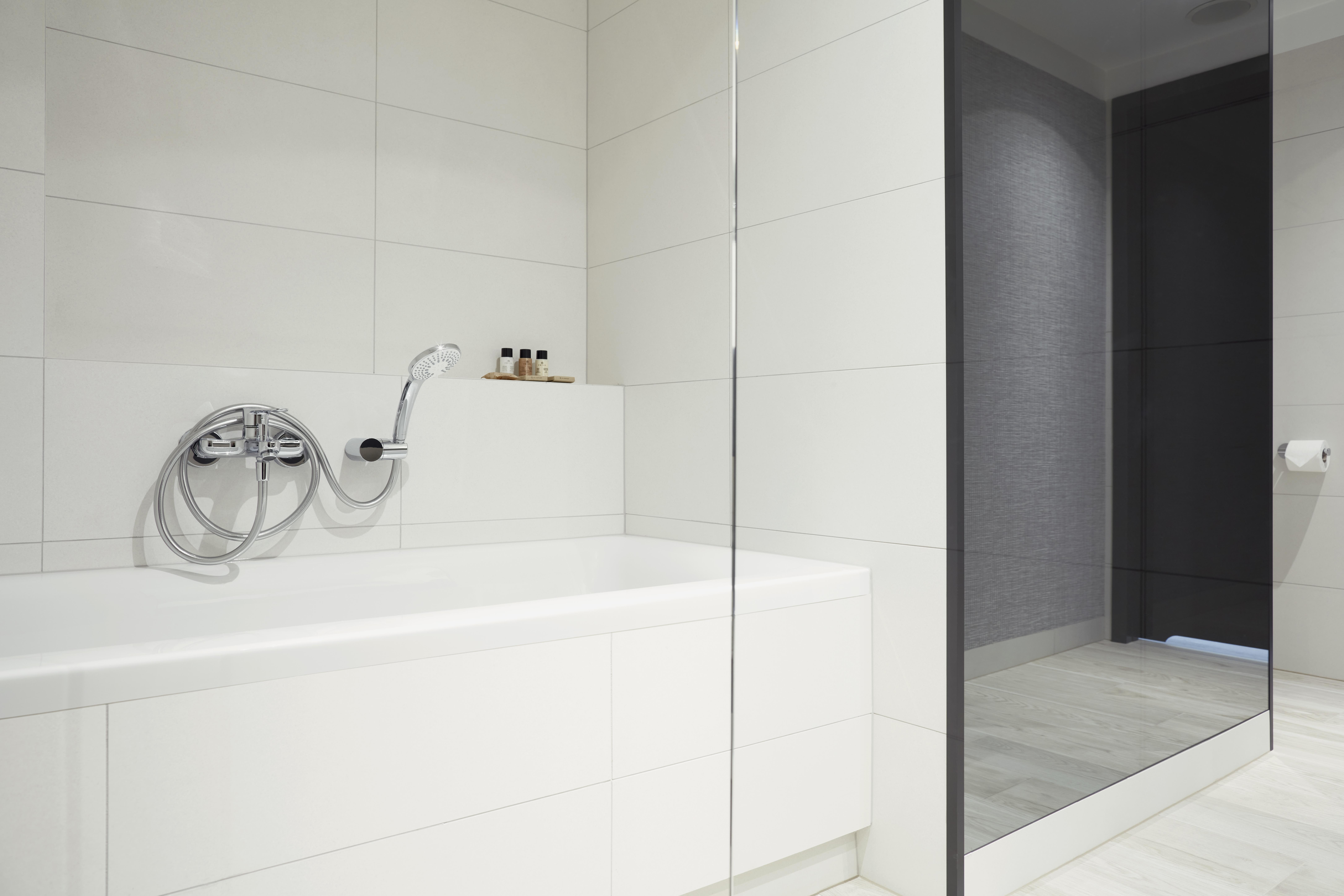 Q Hotel Plus Wroclaw Bielany Bielany Wrocławskie Kültér fotó