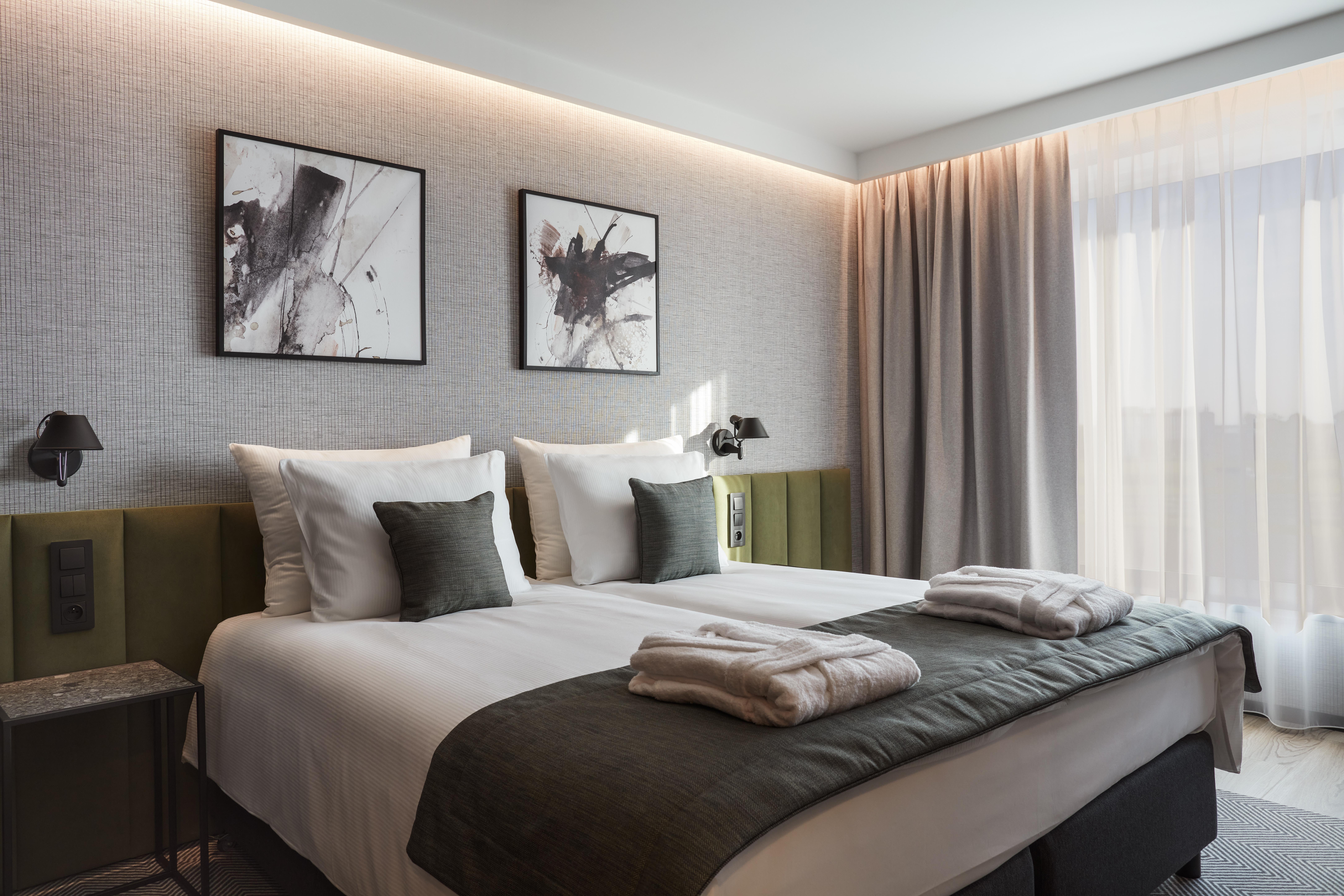 Q Hotel Plus Wroclaw Bielany Bielany Wrocławskie Kültér fotó