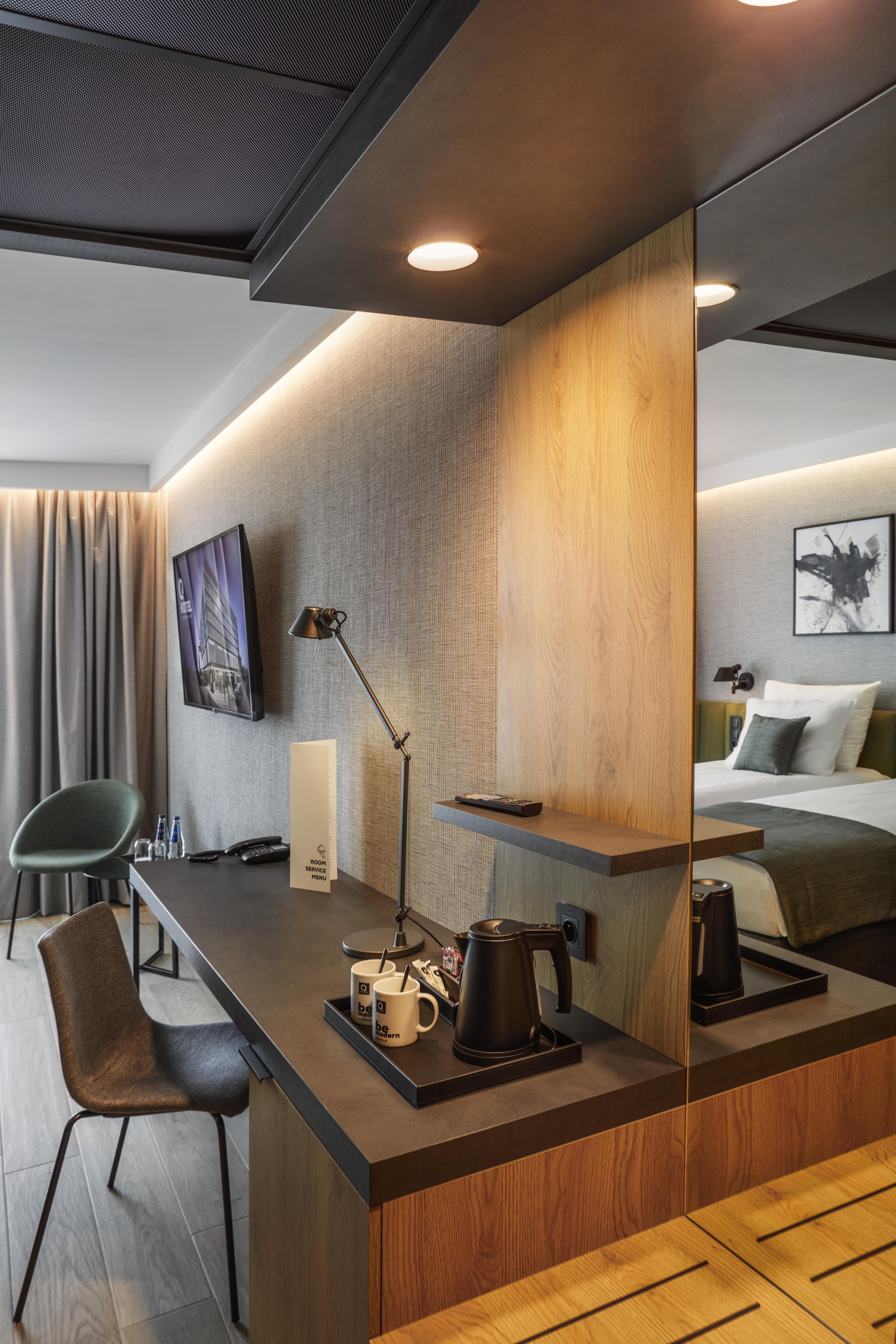 Q Hotel Plus Wroclaw Bielany Bielany Wrocławskie Kültér fotó