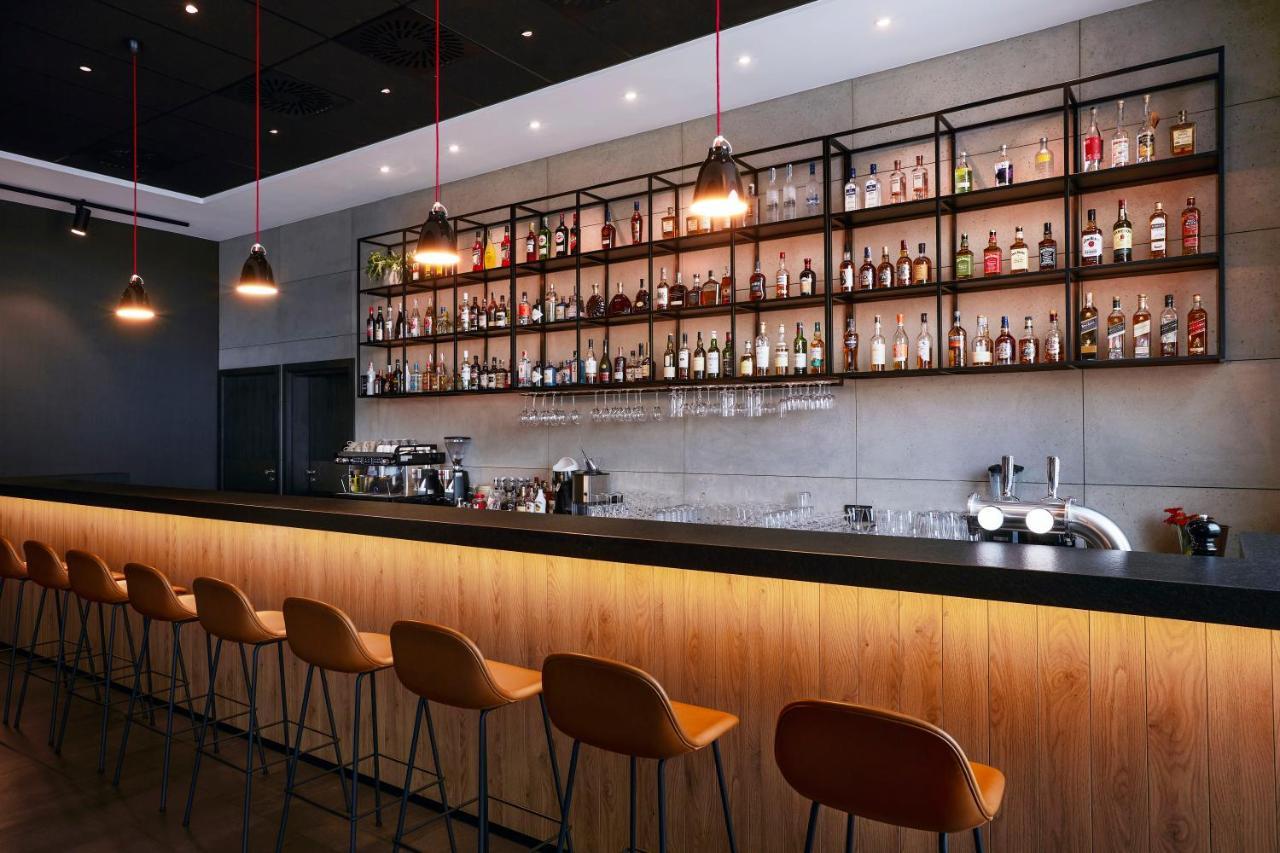Q Hotel Plus Wroclaw Bielany Bielany Wrocławskie Kültér fotó